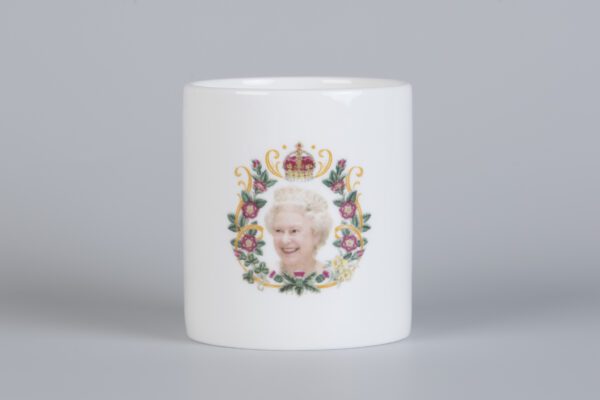 Queen Elizabeth II Commemorative Pot